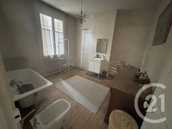 Maison à vendre  5 pièces - 136 m 2   MONTDIDIER  - 80