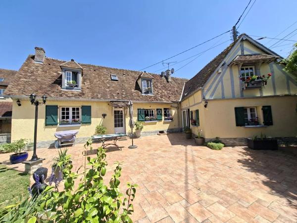 Vente                                                      Maison
                        
                     6 pièces                      159 m2                     à Gisors