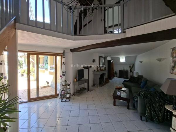 Vente                                                      Maison
                        
                     6 pièces                      159 m2                     à Gisors