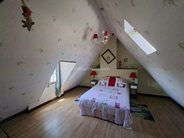 Vente                                                      Maison
                        
                     6 pièces                      159 m2                     à Gisors