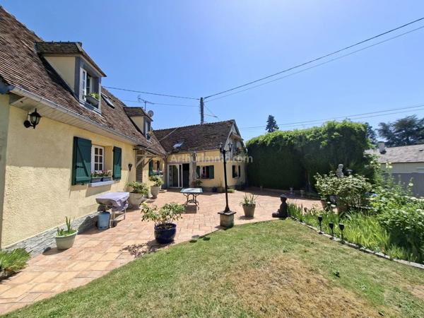 Vente                                                      Maison
                        
                     6 pièces                      159 m2                     à Gisors