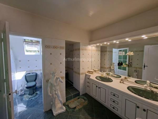 Vente                                                      Maison
                        
                     6 pièces                      159 m2                     à Gisors