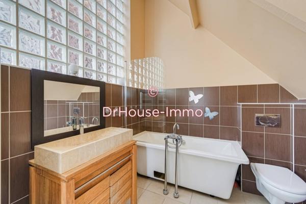Maison à vendre 6 pièces de 223 m²