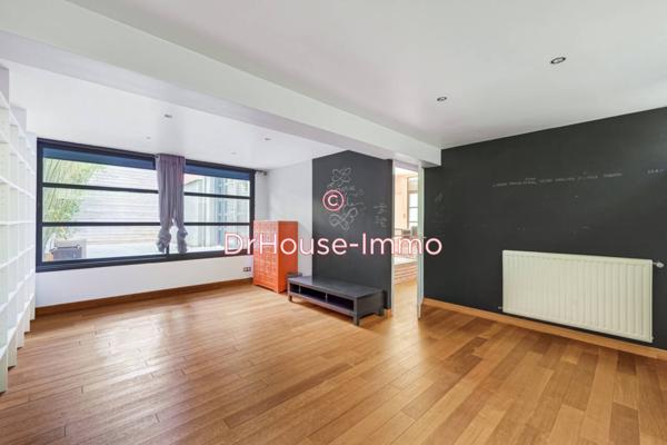Maison à vendre 6 pièces de 223 m²