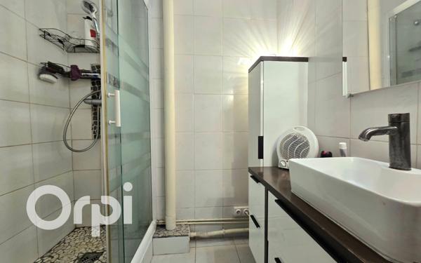 Appartement à vendre    3 pièces •  Arles