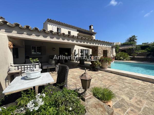 Vente                                                      Maison
                        
                     8 pièces                      272 m2                     à Grimaud