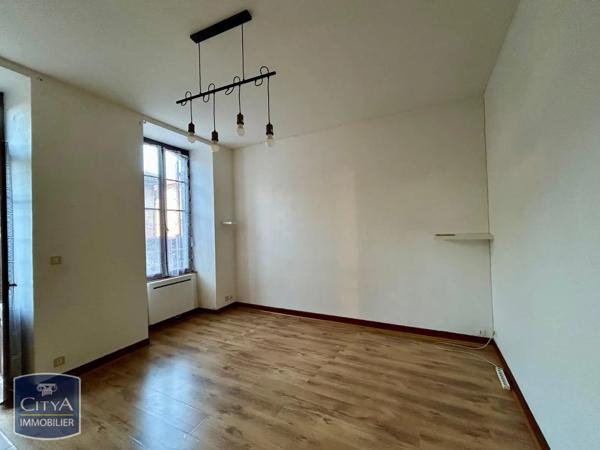 Appartement à louer 2 pièces 59.42m² Sainte-Livrade-sur-Lot (47110)
