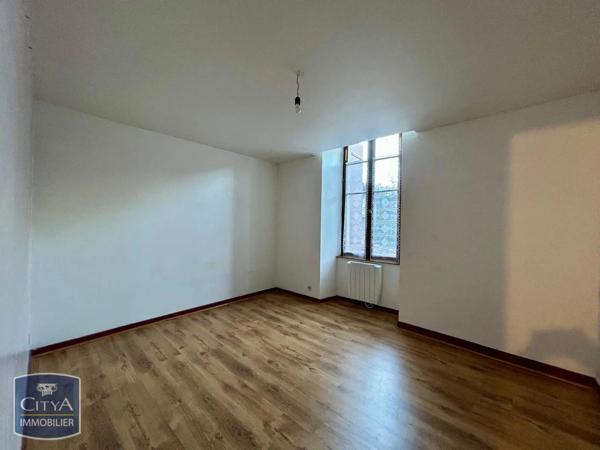 Appartement à louer 2 pièces 59.42m² Sainte-Livrade-sur-Lot (47110)