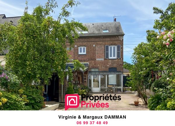 Maison en briques avec ses dépendances
