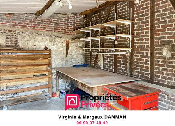 Maison en briques avec ses dépendances