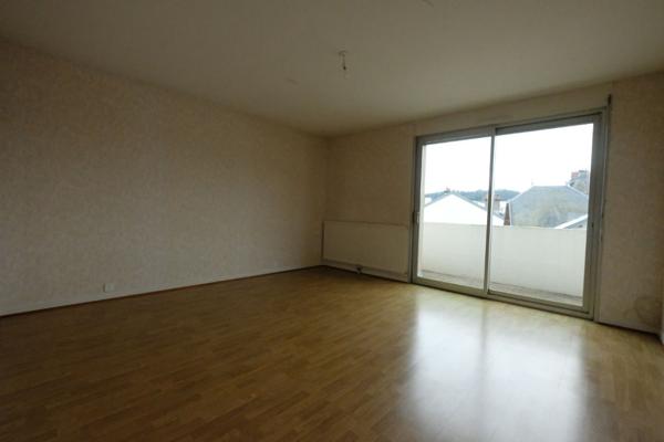 Appartement Epinal 2 pièces - ascenseur et balcon