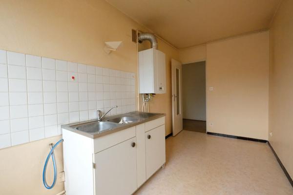 Appartement Epinal 2 pièces - ascenseur et balcon