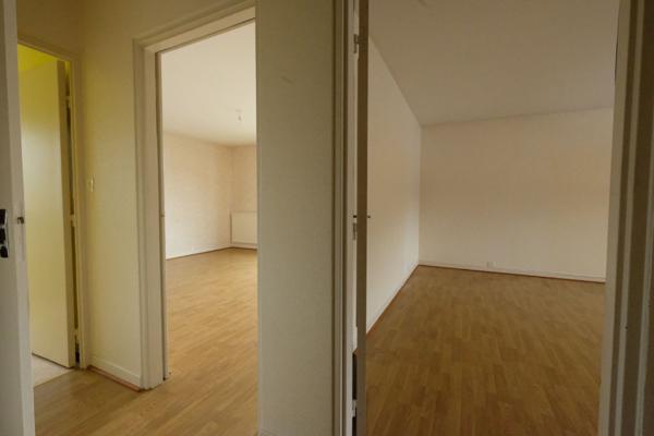 Appartement Epinal 2 pièces - ascenseur et balcon