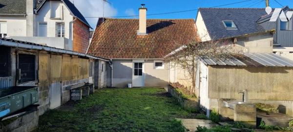 LA GUERCHE DE BGNE - Centre ville - Maison avec terrain constructible