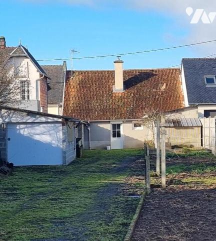 LA GUERCHE DE BGNE - Centre ville - Maison avec terrain constructible