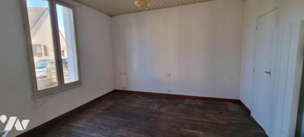 LA GUERCHE DE BGNE - Centre ville - Maison avec terrain constructible