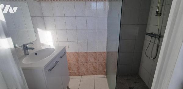 LA GUERCHE DE BGNE - Centre ville - Maison avec terrain constructible