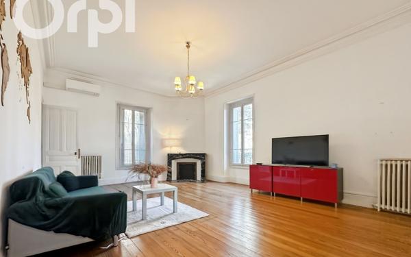 Appartement à louer    4 pièces •  Vals-les-Bains