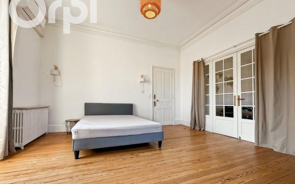 Appartement à louer    4 pièces •  Vals-les-Bains