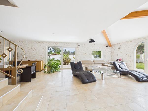 Maison d'architecte 189 m² , 4 chambres, piscine