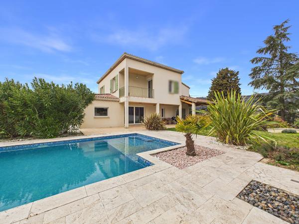 Maison d'architecte 189 m² , 4 chambres, piscine