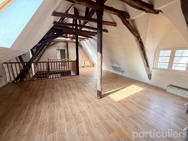 Location
                Appartement61,87 m² - 4 Pièces -
                    TOURS (37000)