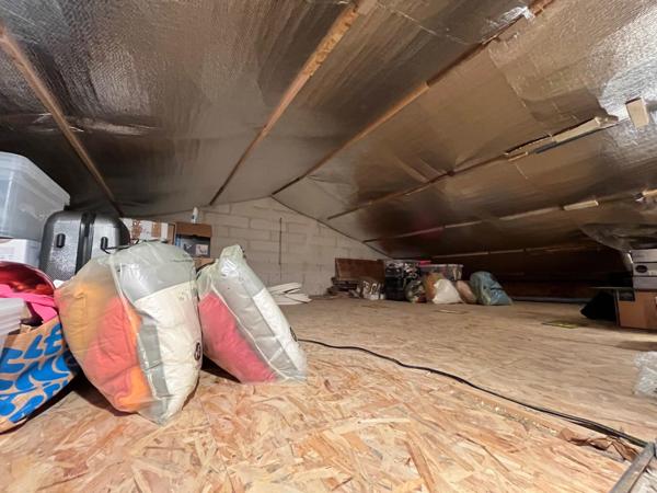 Belle maison rénovée avec cour, terrasse et garage