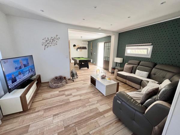 Belle maison rénovée avec cour, terrasse et garage