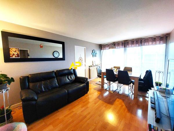 BEZONS _ Appartement 4 pièces 75 m2 €229 000 ** - Référence 4476