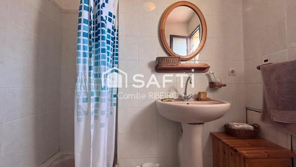 CANET EN ROUSSILLON VILLAGE ,MAISON T5 3 FACES ,JARDIN,GARAGE.