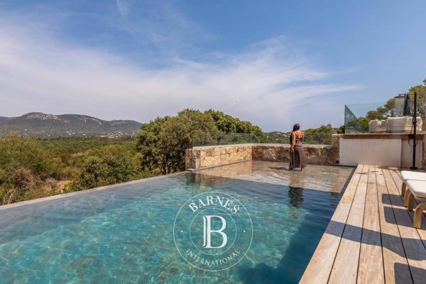 Sainte-Lucie-de-Porto-Vecchio, Maison 6 Chambres -  320 m² à vendre