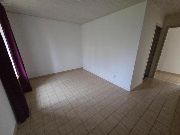 Appartement rénové à louer à Louhans en Saône-et-Loire (71500), ref : GERANCE CHAPELLERIE
