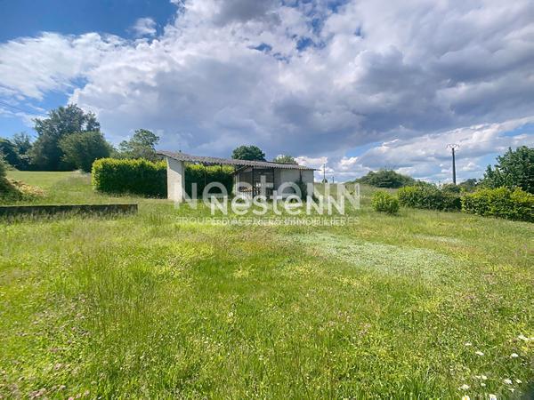 A vendre maison plain pied, garage double et terrain de 5135m²