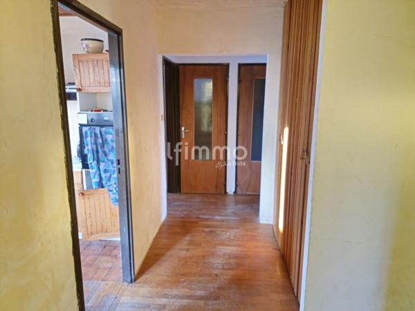 Maison 6pieces au calme (possible vie de plein pied) sur sept ares