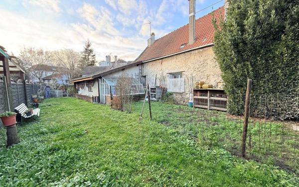 Maison à vendre    6 pièces •  Le Thillay