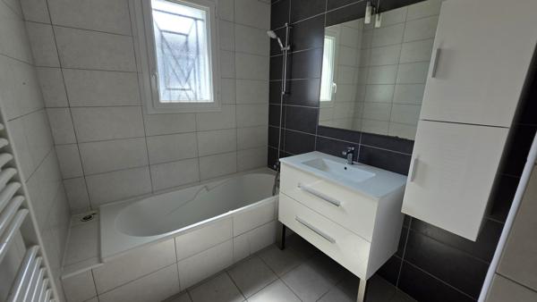 Léognan proche Leclerc