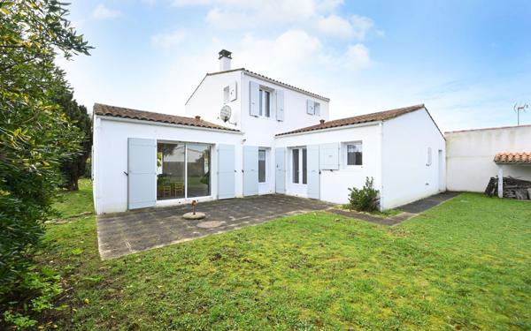 Maison à vendre    4 pièces •  Sainte-Marie-de-Ré