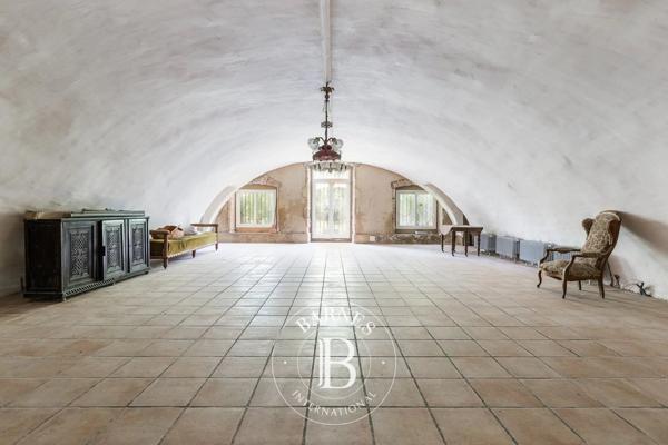 Limoux, Hôtel particulier  1 000 m² à vendre