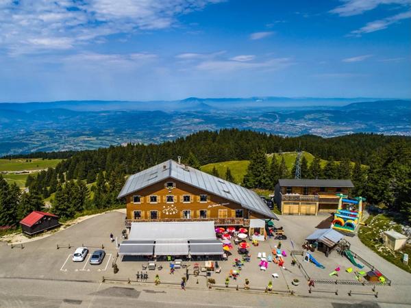 À VENDRE – HÔTEL-RESTAURANT PANORAMIQUE – SEMNOZ / ANNECY (74)