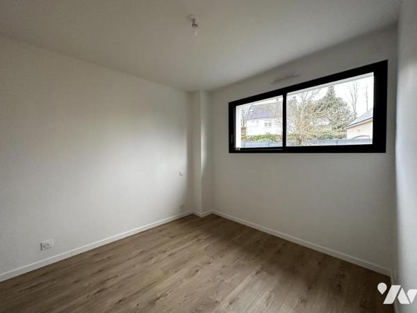 A VENDRE 56 ELVEN MAISON NEUVE AVEC SOUS-SOL PROCHE BOURG ET ECOLE