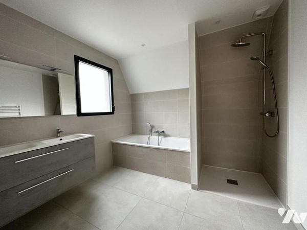 A VENDRE 56 ELVEN MAISON NEUVE AVEC SOUS-SOL PROCHE BOURG ET ECOLE