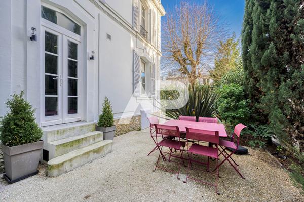 SEVRES RIVE DROITE - DEMEURE DE CHARME €1 895 000 ** - Référence 626-S