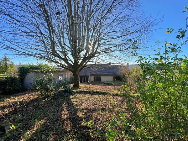 Maison Angoulême 4 pièce(s) 118 m2 + dépendance