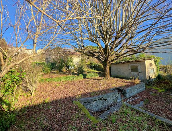 Maison Angoulême 4 pièce(s) 118 m2 + dépendance