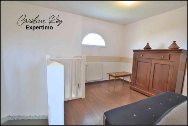 Clisson (44190) CLISSON - Maison contemporaine 4 chambres, garage sur 990 m² de terrain clos et arboré.