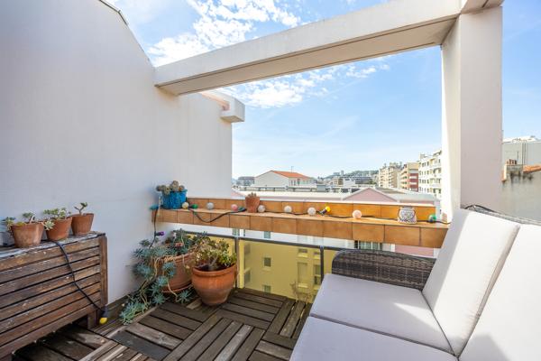 Appartement T2 dernier étage avec terrasse - Menpenti / Baille - Marseille
