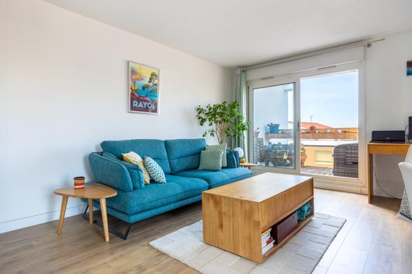 Appartement T2 dernier étage avec terrasse - Menpenti / Baille - Marseille