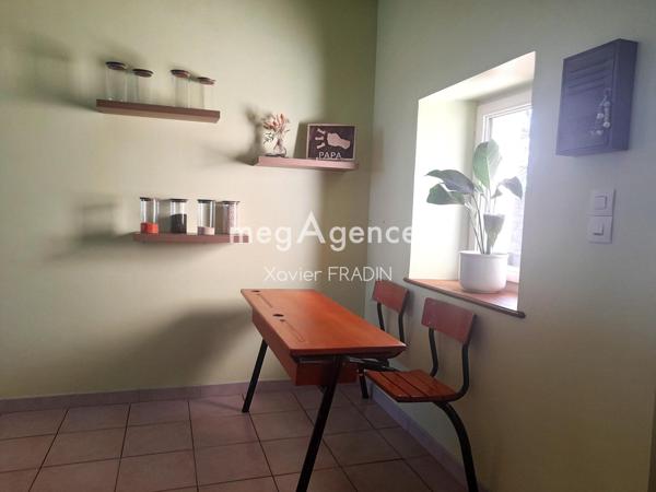 Maison à Nueil-les-Aubiers, 79250 - 5 pièces 115m²