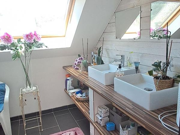 Maison  6 pièce(s) 143 m2