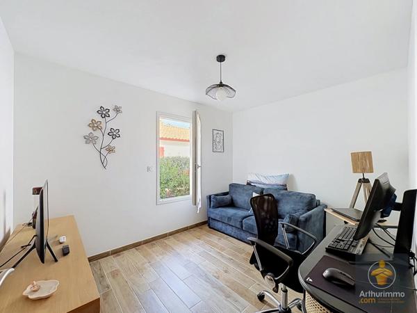 Vente                                                      Maison
                        
                     4 pièces                      100 m2                     à Mimizan